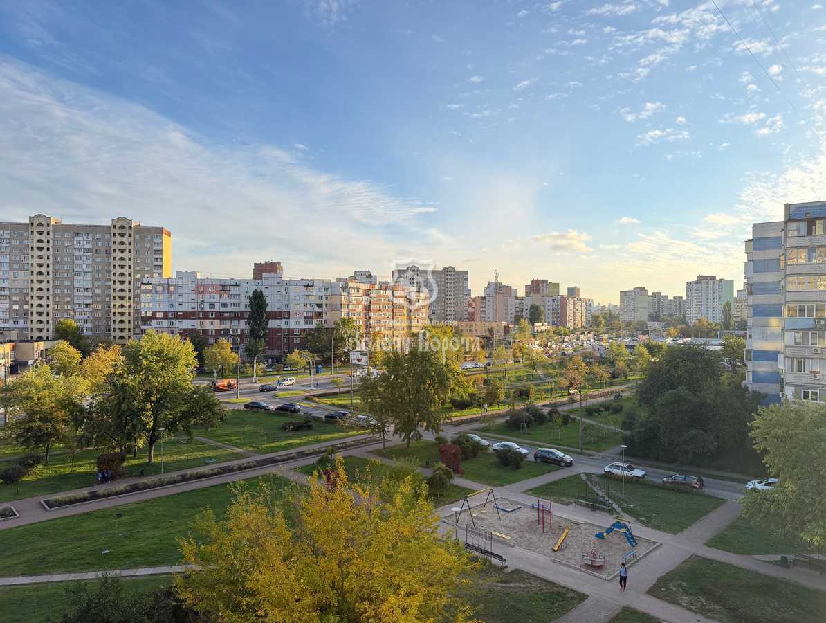 Продаж 2-кімнатної квартири 51 м², Володимира Маяковського просп., 25