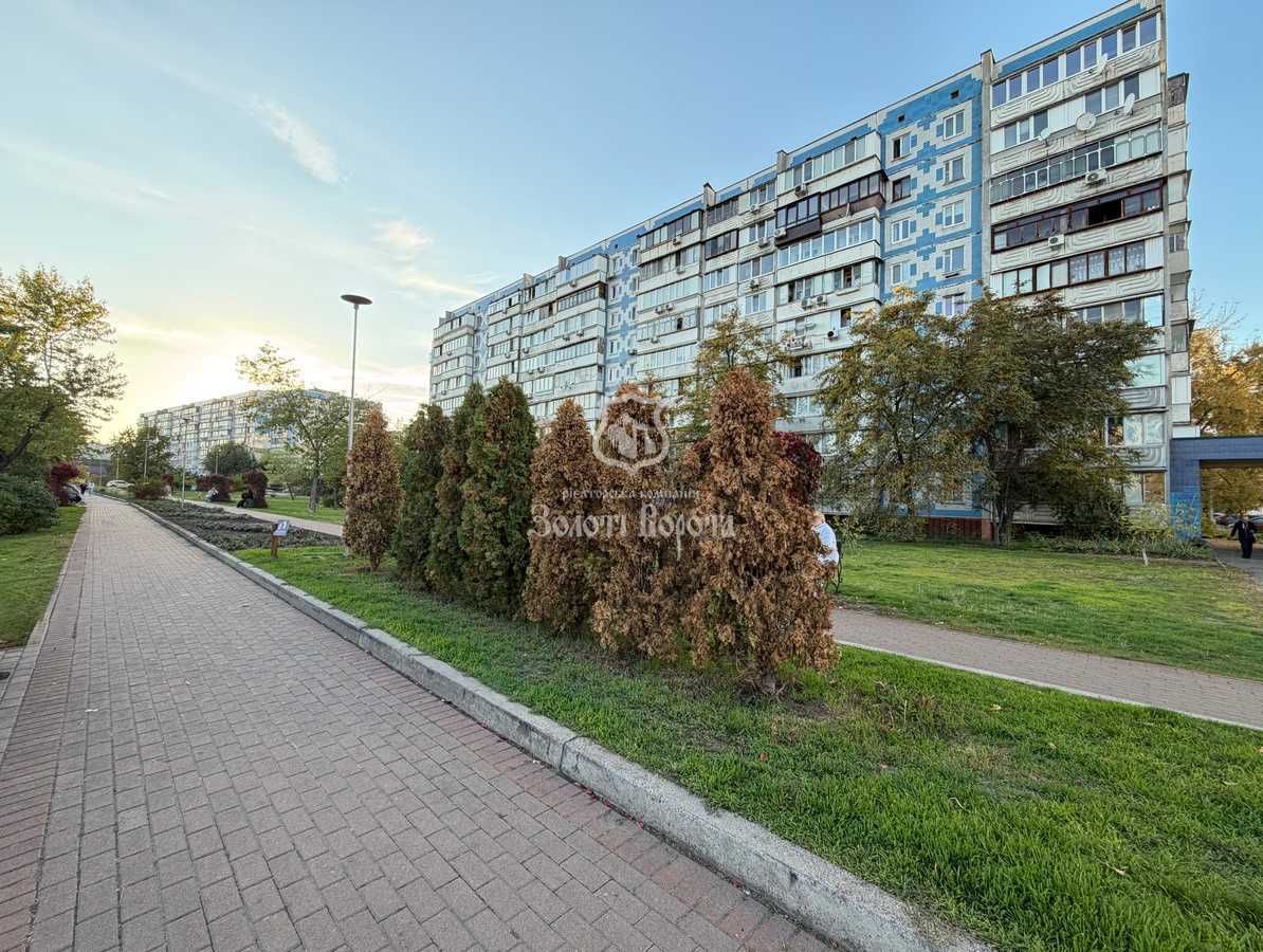 Продаж 2-кімнатної квартири 51 м², Володимира Маяковського просп., 25