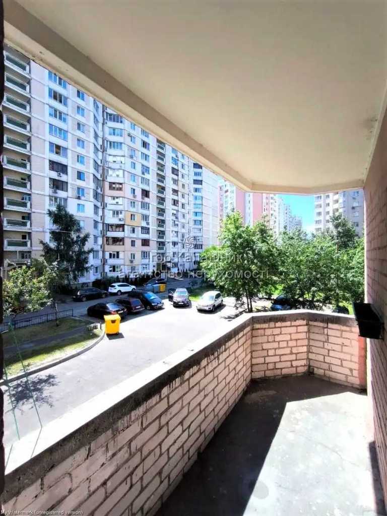 Оренда 3-кімнатної квартири 114 м², Вишняківська вул., 9
