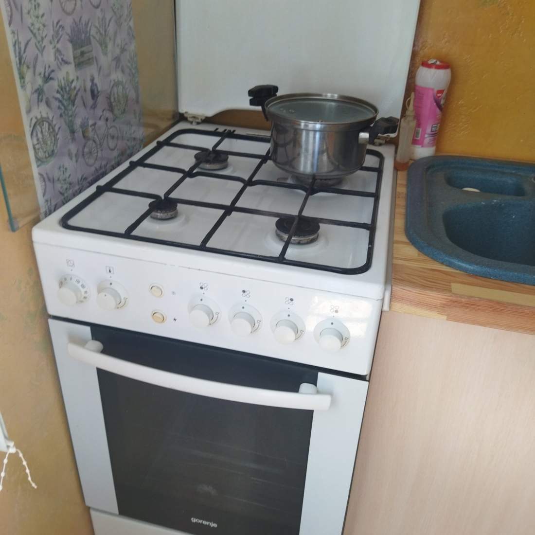 Оренда 3-кімнатної квартири 52 м², Воскресенська вул., 6А