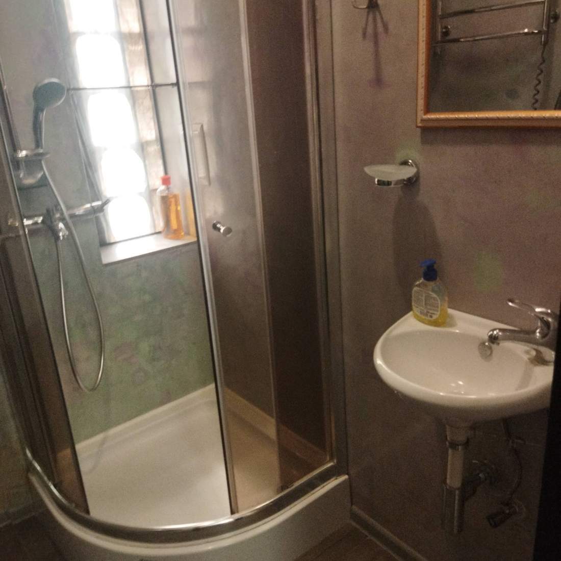 Оренда 3-кімнатної квартири 52 м², Воскресенська вул., 6А