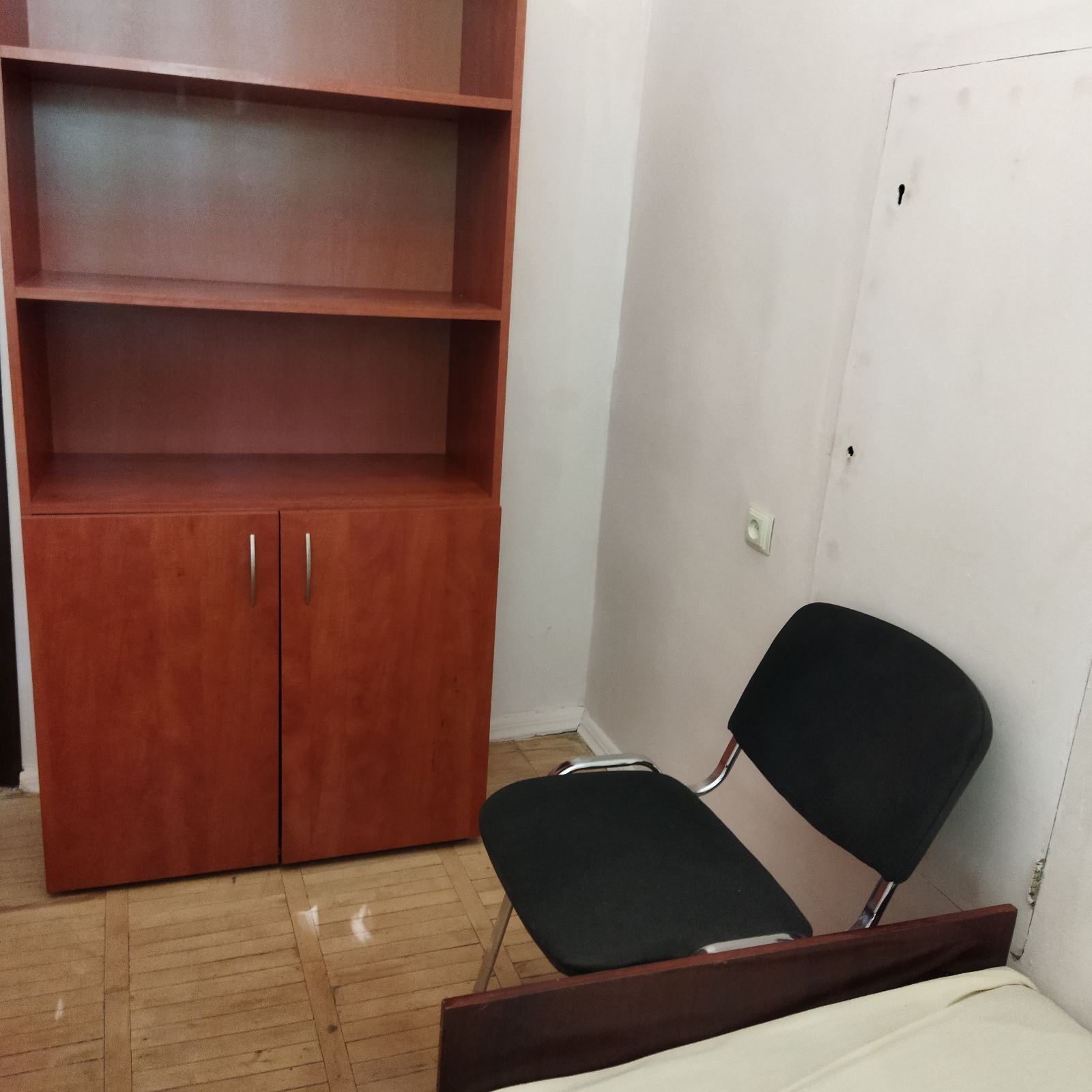 Оренда 3-кімнатної квартири 52 м², Воскресенська вул., 6А