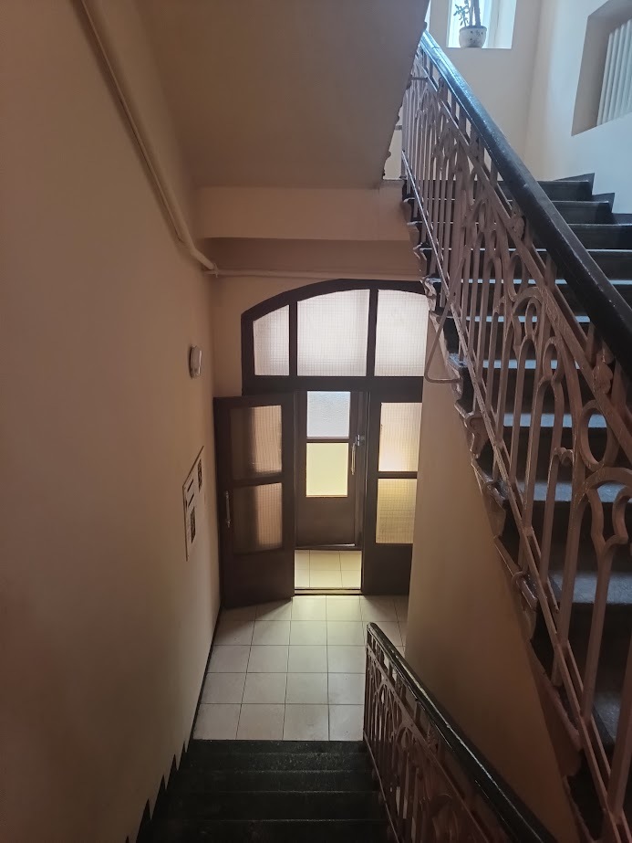 Продаж 3-кімнатної квартири 90 м², Заньковецької вул., 7
