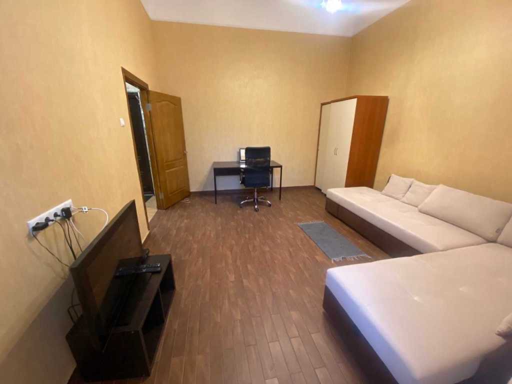 Аренда 1-комнатной квартиры 38 м², Бассейная ул., 12