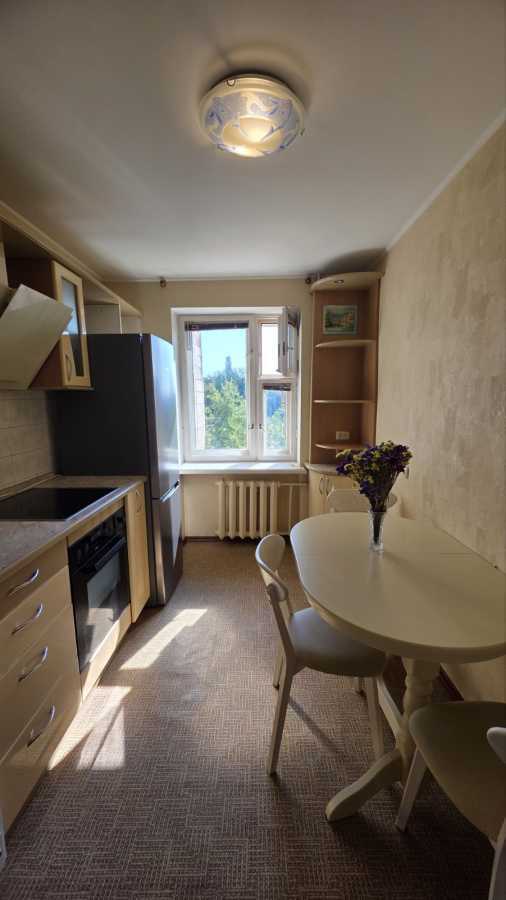 Аренда 3-комнатной квартиры 75 м², Петра Радченко ул., 12