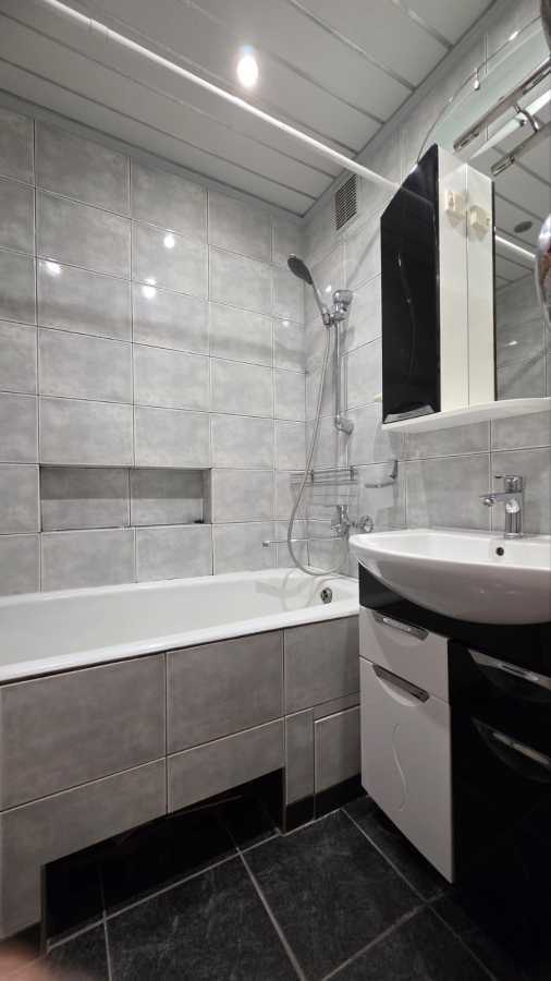 Аренда 3-комнатной квартиры 75 м², Петра Радченко ул., 12