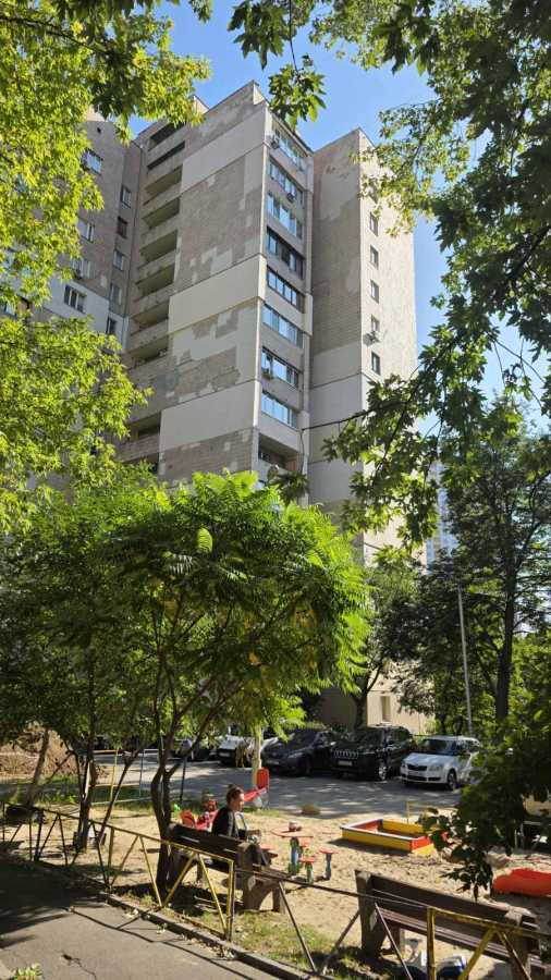 Аренда 3-комнатной квартиры 75 м², Петра Радченко ул., 12