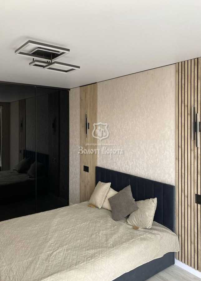 Продаж 1-кімнатної квартири 42.5 м², Героїв Небесної Сотні просп., 26/13