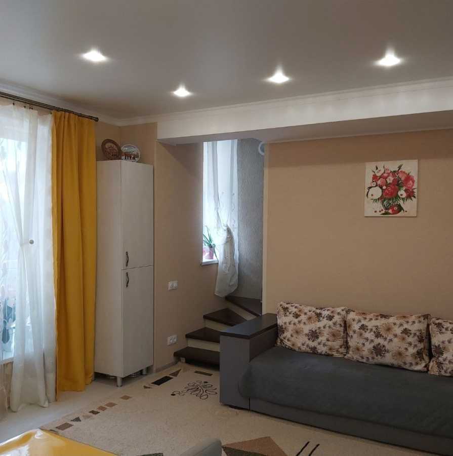 Продаж 2-кімнатної квартири 83 м², Вишнева вул., 16