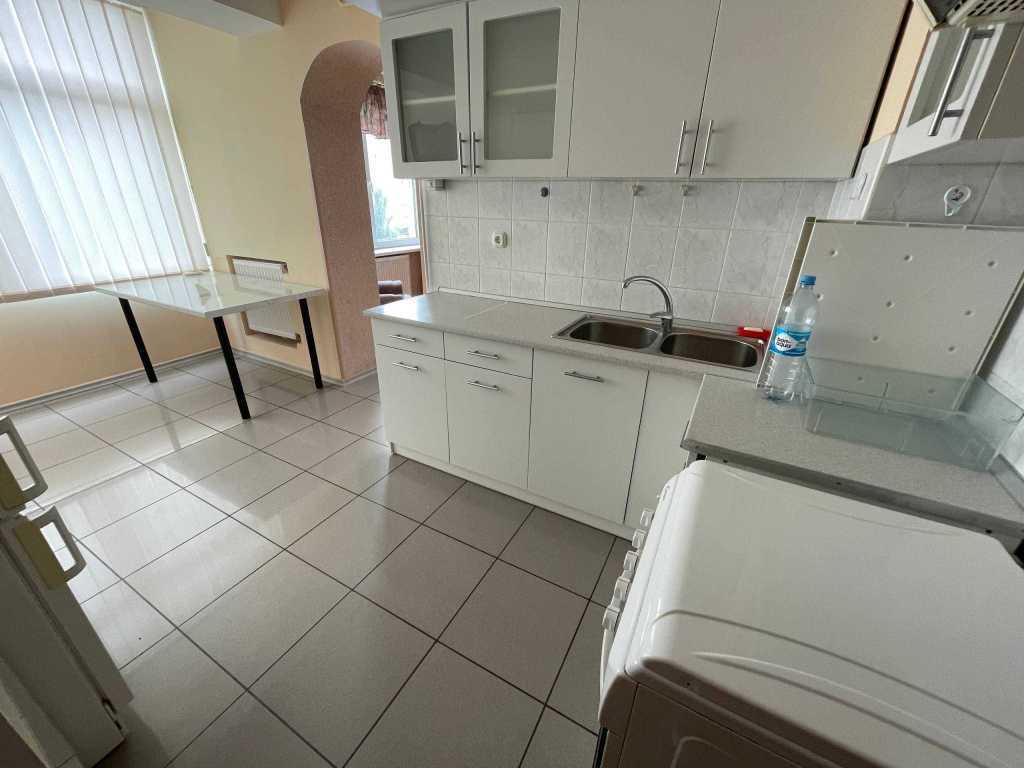 Оренда 3-кімнатної квартири 80 м², Герцена вул., 18/20