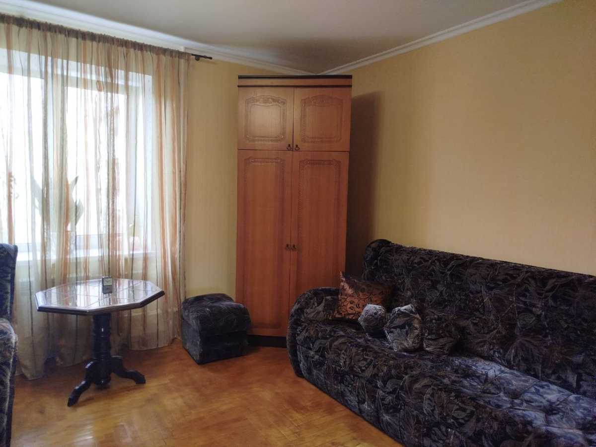 Продаж 2-кімнатної квартири 58 м², Братиславська вул., 13