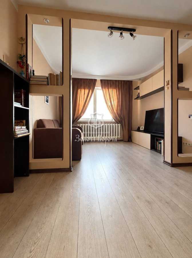 Продаж 1-кімнатної квартири 39.9 м², Новаторів вул., 22Б