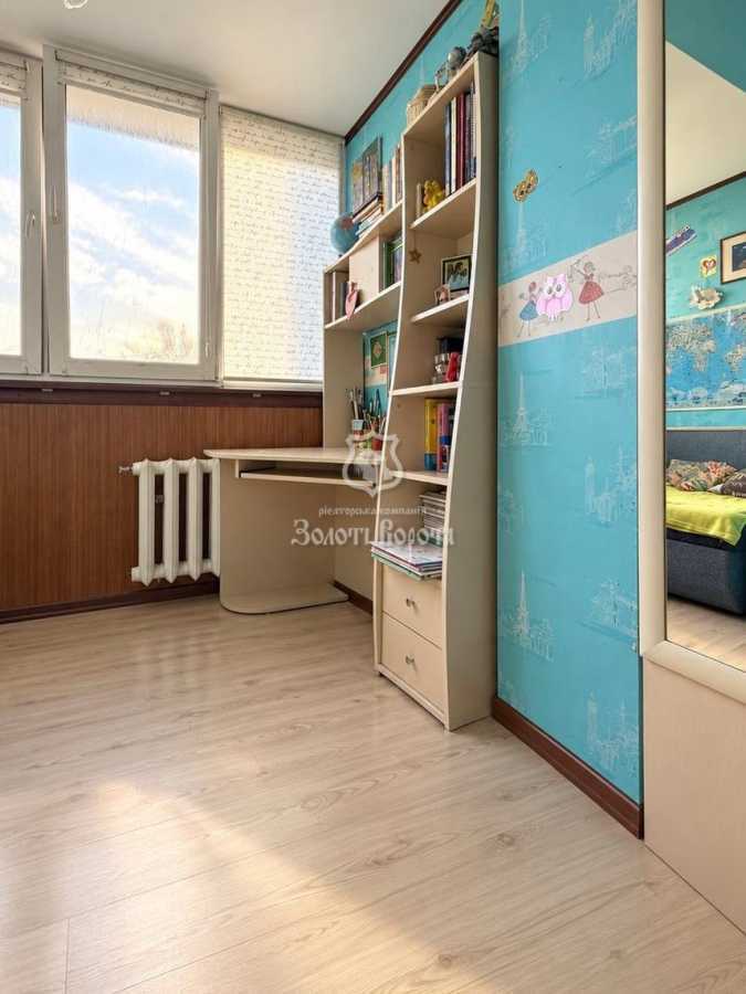 Продаж 1-кімнатної квартири 39.9 м², Новаторів вул., 22Б