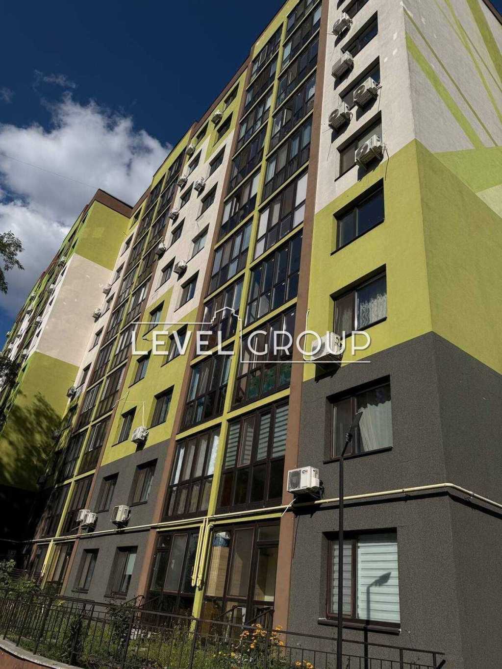 Продаж 1-кімнатної квартири 50 м², Садова вул., 45Б
