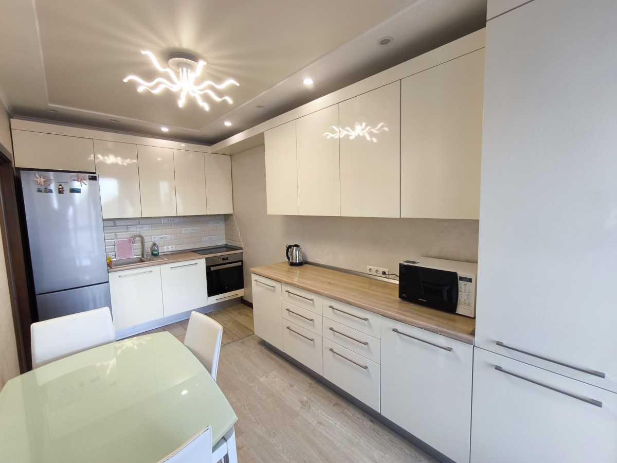 Оренда 2-кімнатної квартири 72 м², Метрологічна вул., 15А