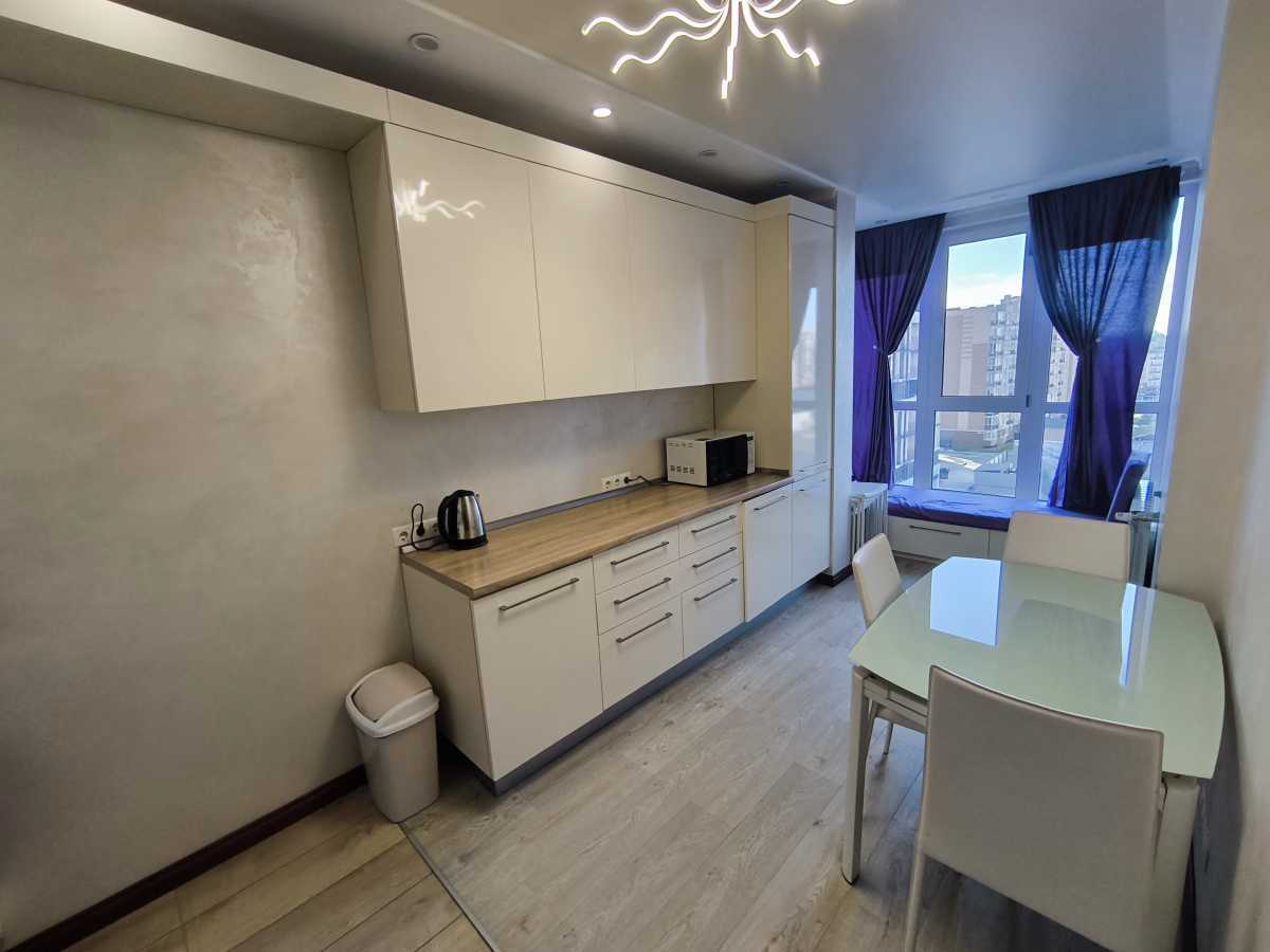 Оренда 2-кімнатної квартири 72 м², Метрологічна вул., 15А