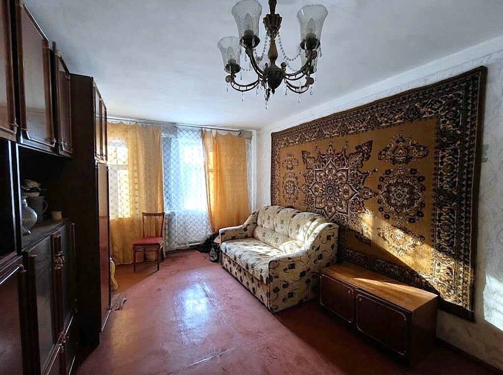 Продажа 4-комнатной квартиры 87.5 м²