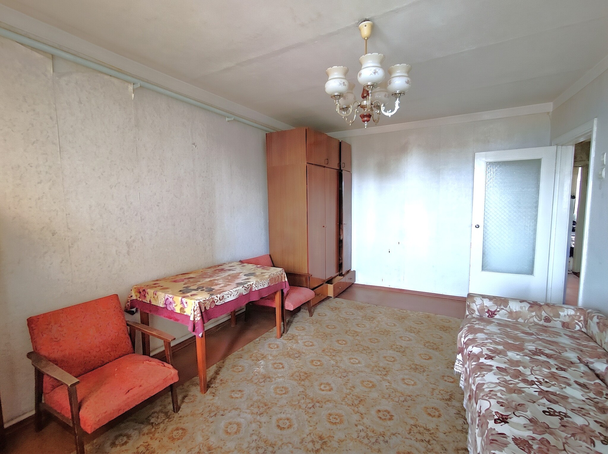 Продажа 4-комнатной квартиры 87.5 м²