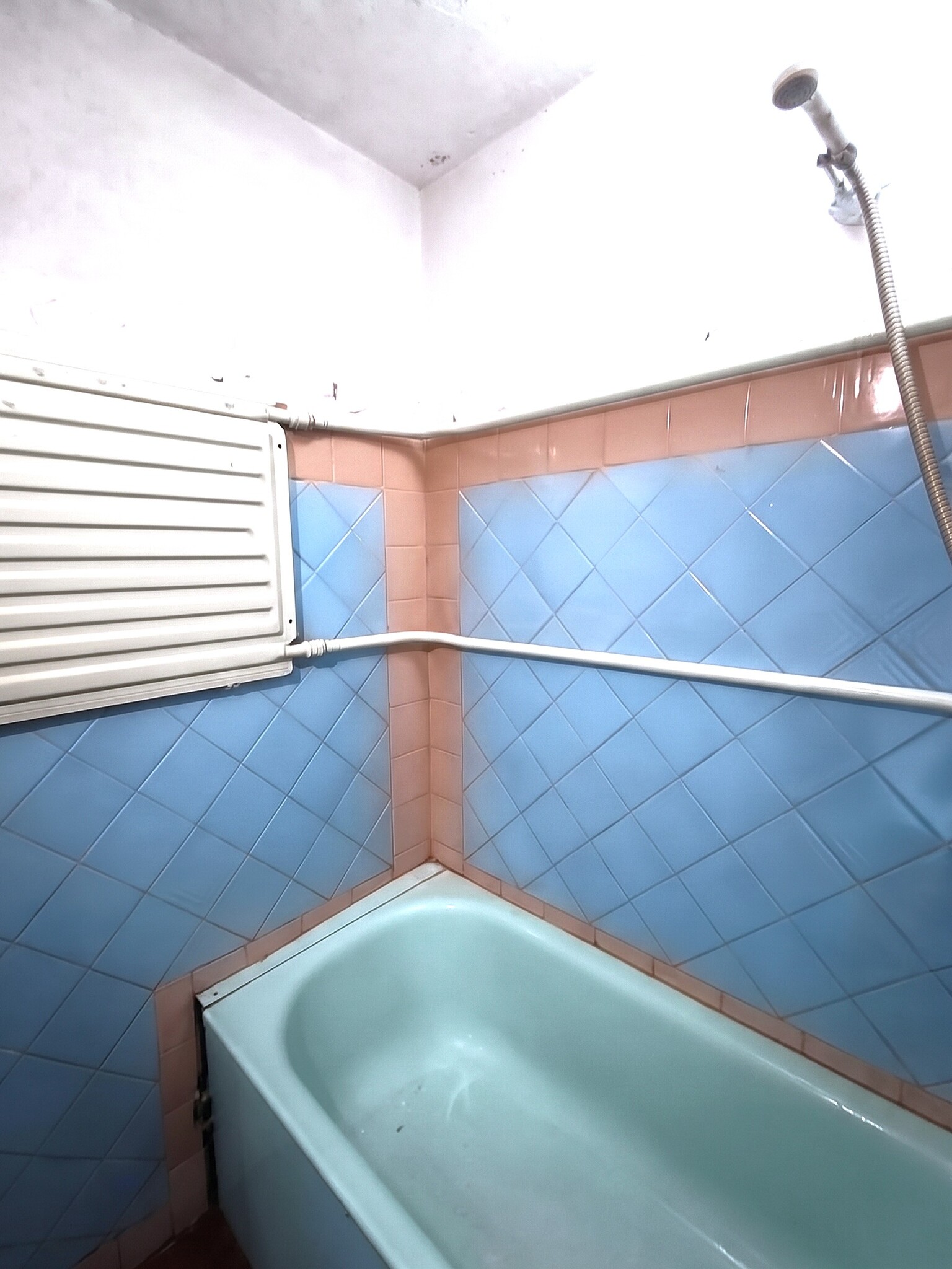 Продажа 4-комнатной квартиры 87.5 м²