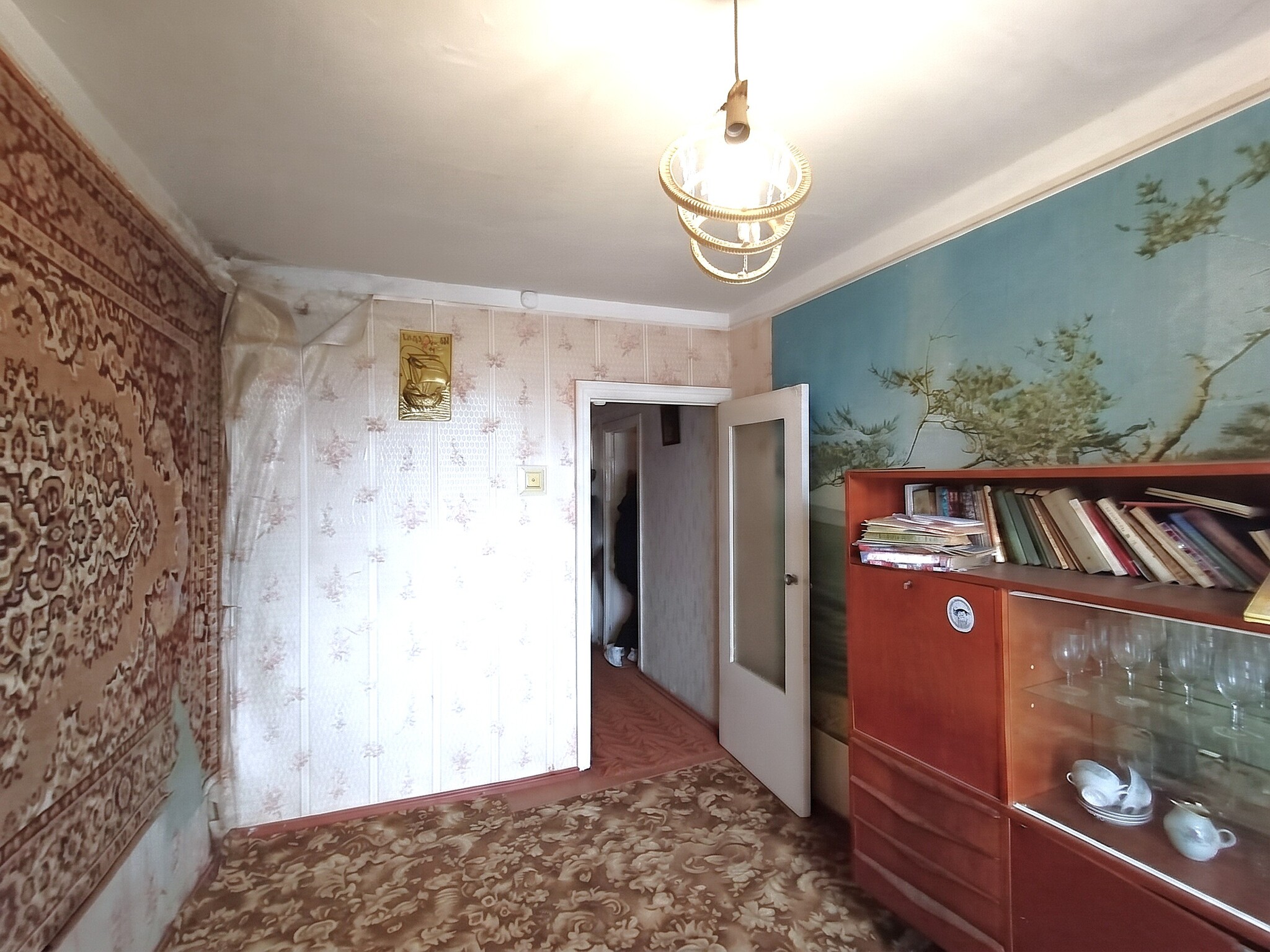 Продажа 4-комнатной квартиры 87.5 м²