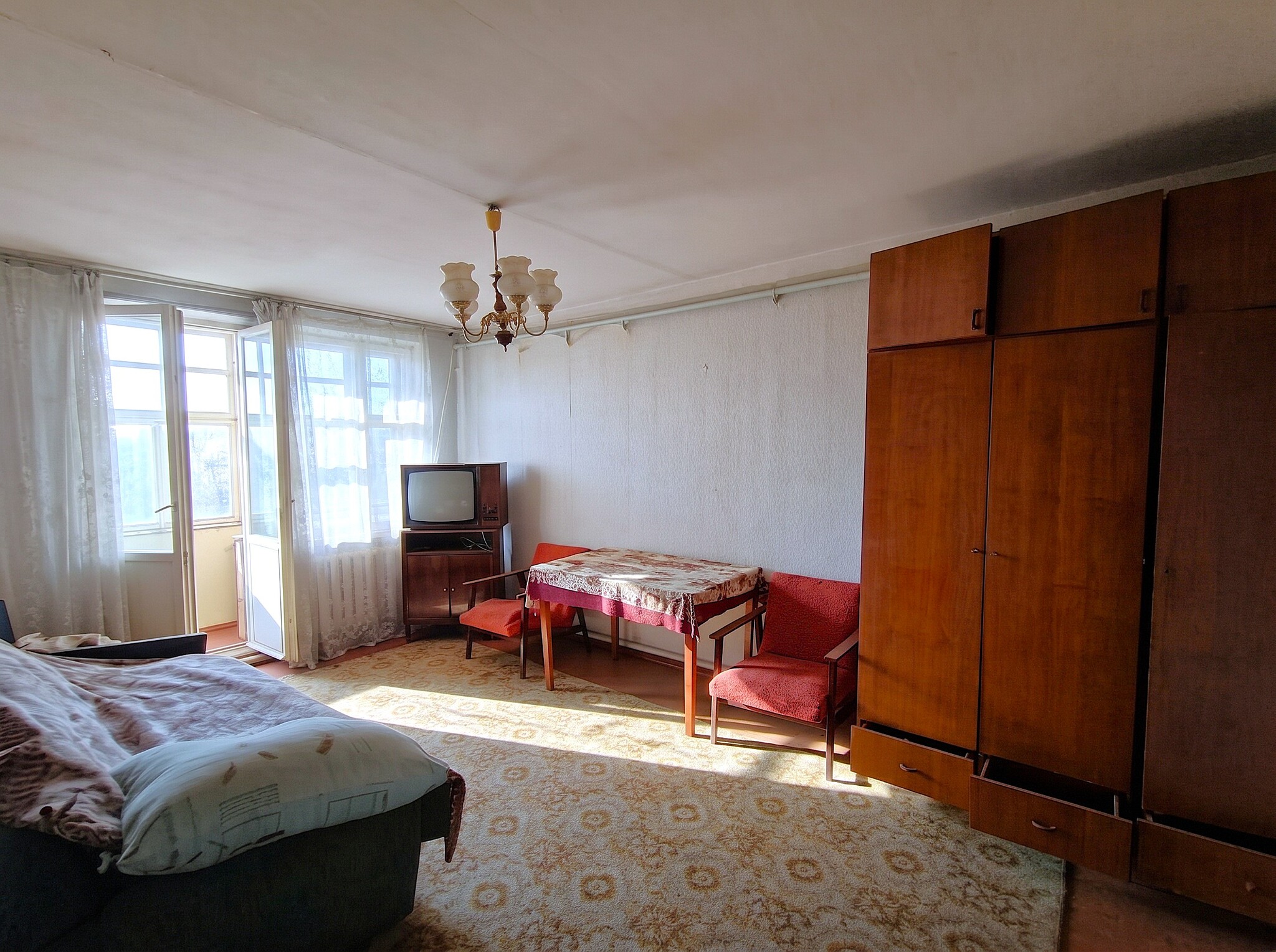 Продажа 4-комнатной квартиры 87.5 м²