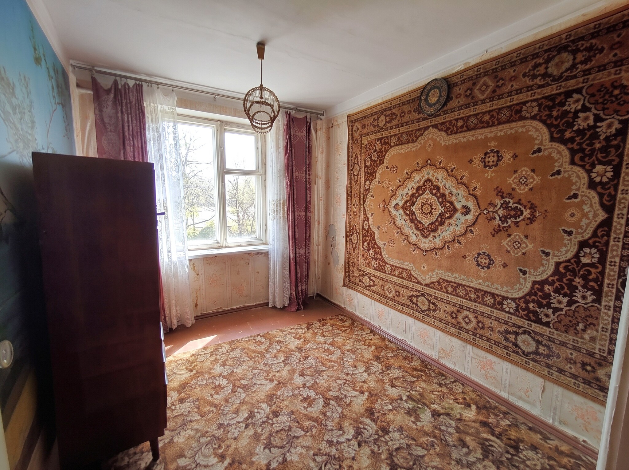 Продажа 4-комнатной квартиры 87.5 м²