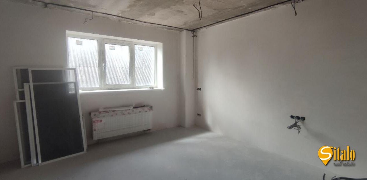 Продаж будинку 350 м²