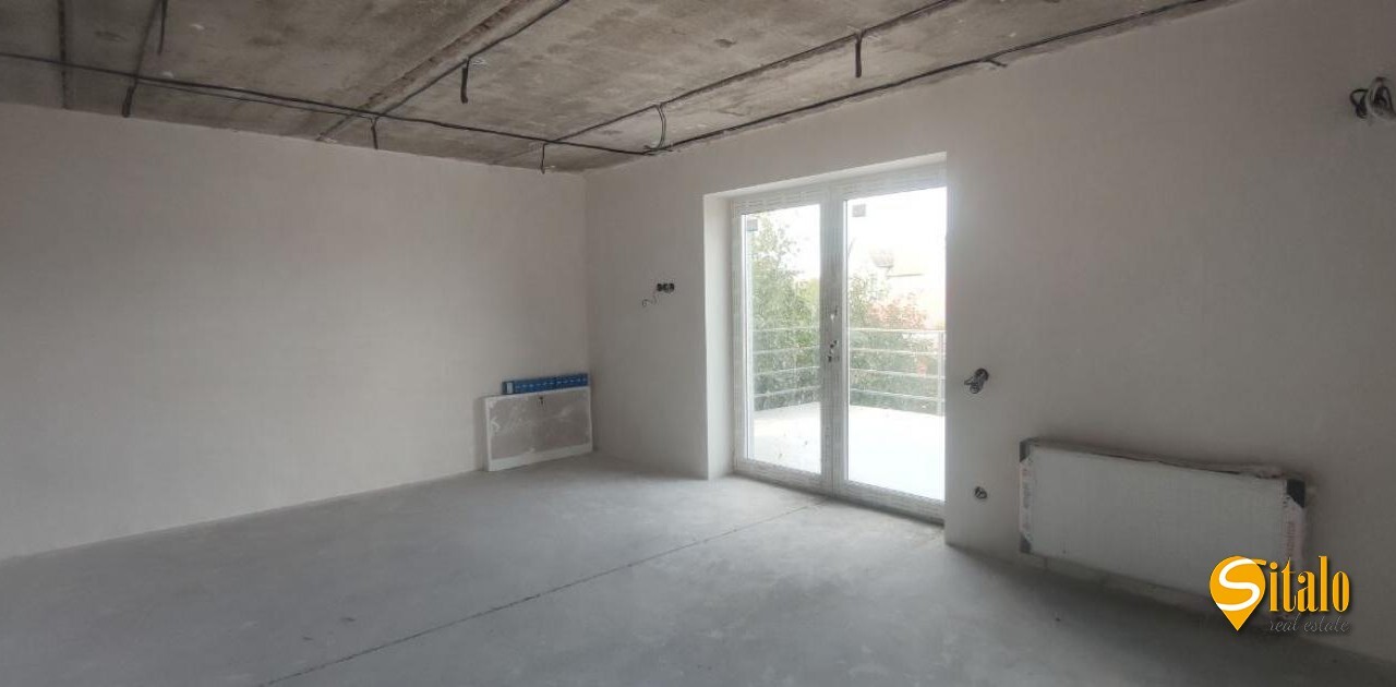 Продаж будинку 350 м²