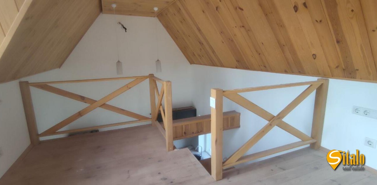 Продаж будинку 350 м²