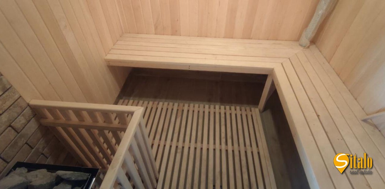 Продаж будинку 350 м²