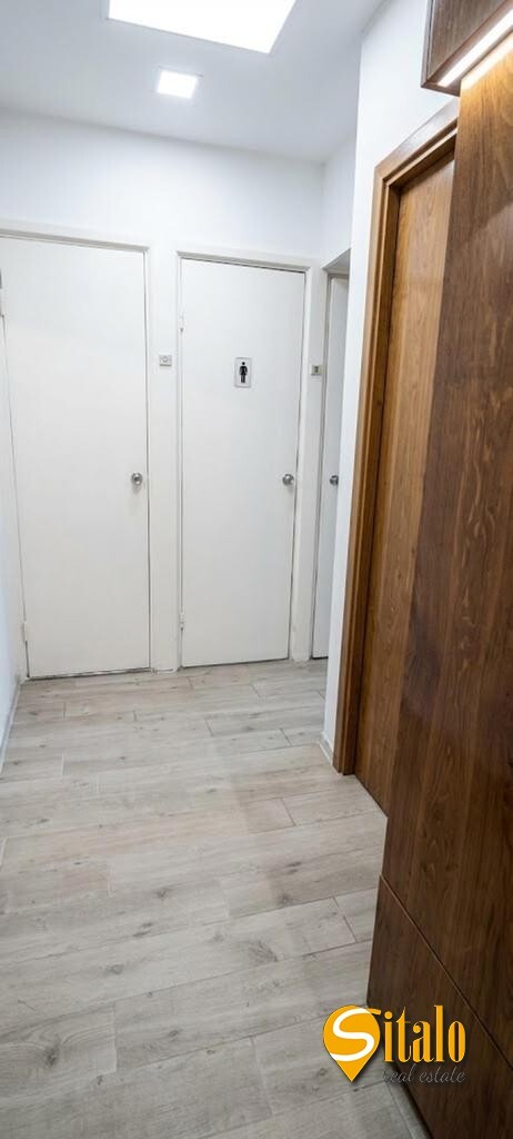 Продаж 3-кімнатної квартири 55 м², Анатолія Солов'яненко вул., 14