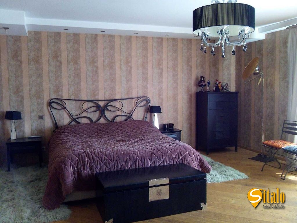 Аренда дома 282 м², 182-я Садовая ул.