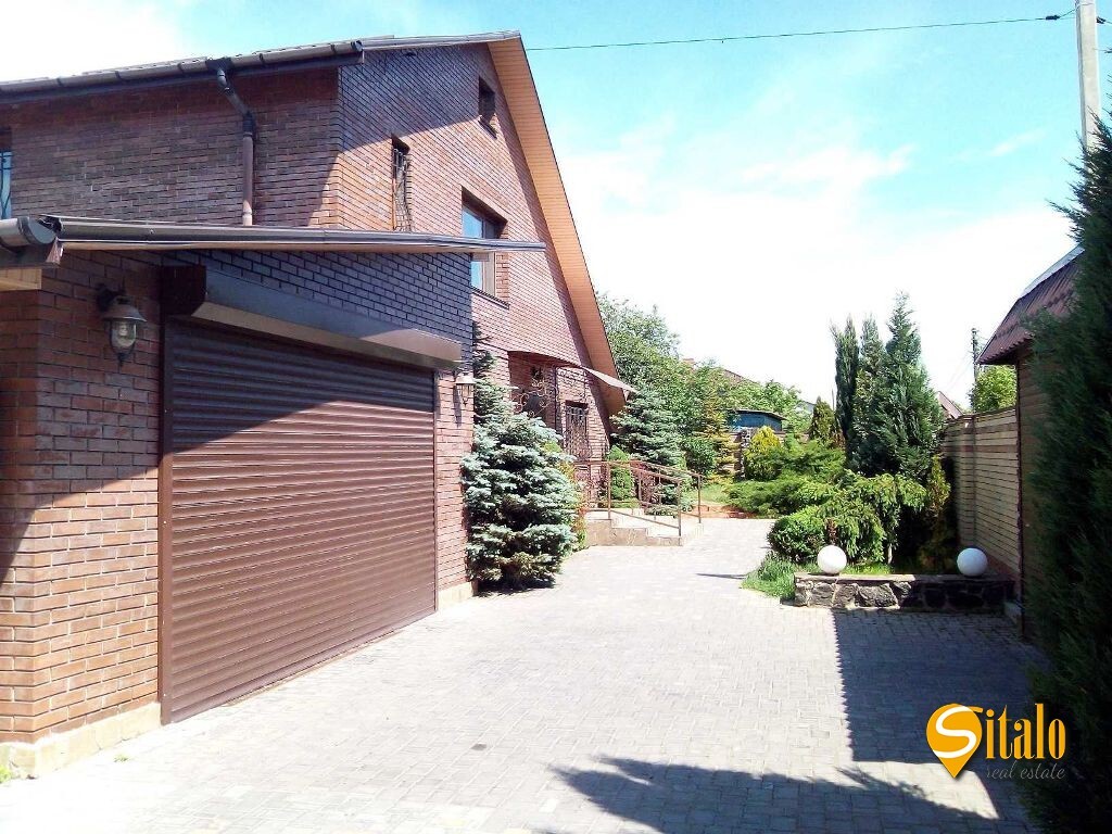Аренда дома 282 м², 182-я Садовая ул.