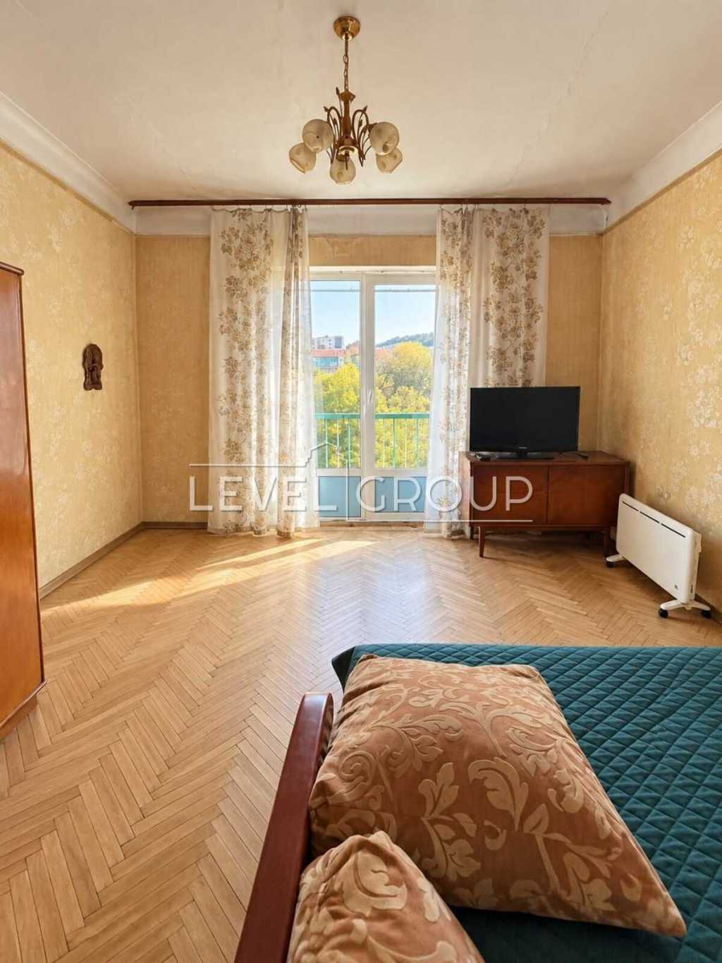 Продаж 2-кімнатної квартири 60 м², Борисоглібська вул., 4