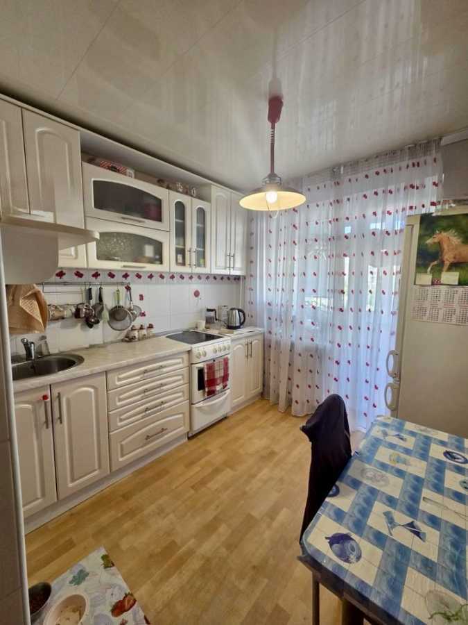 Продажа 1-комнатной квартиры 39 м², Братьев Бестужевых ул., Горобців