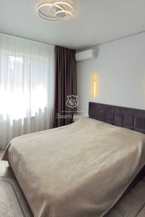 Продажа 2-комнатной квартиры 53 м², Здолбуновская ул., 3