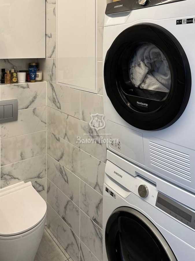 Продажа 2-комнатной квартиры 53 м², Здолбуновская ул., 3