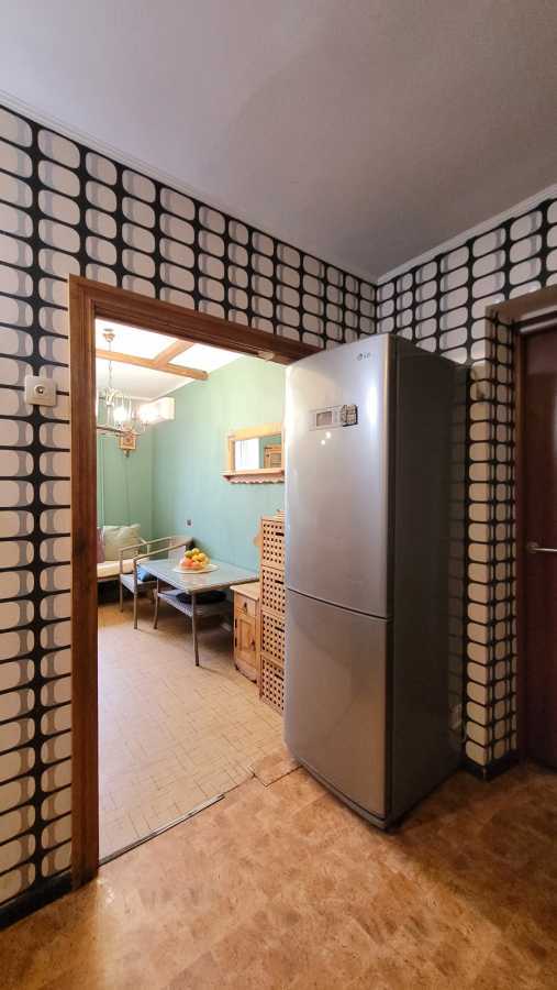 Продажа 3-комнатной квартиры 70 м², Днепровская наб., 13