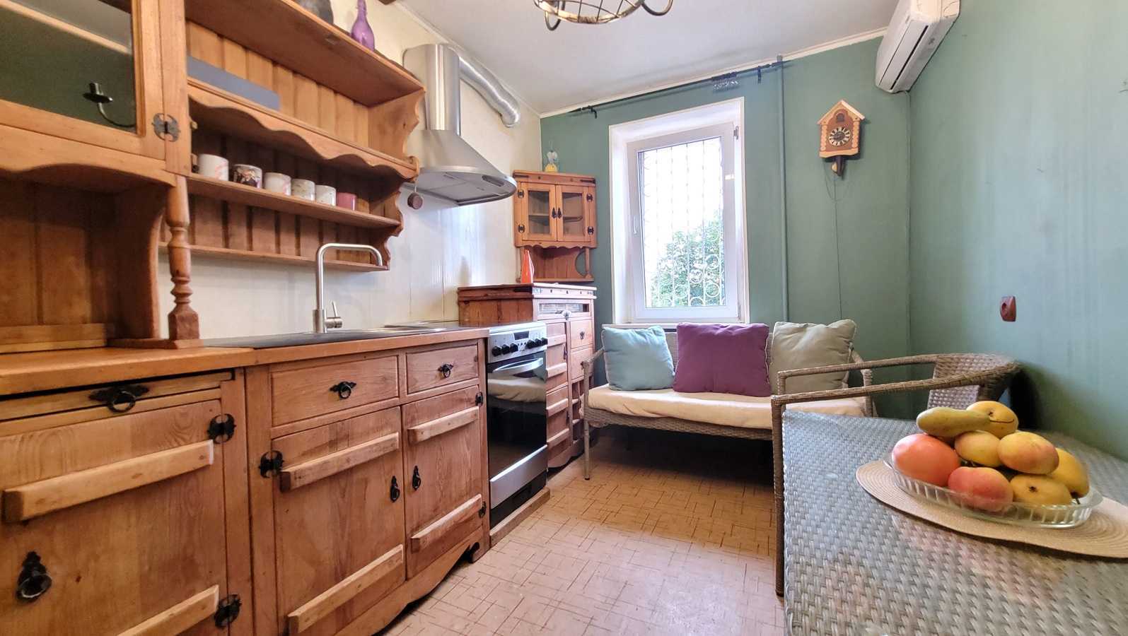 Продажа 3-комнатной квартиры 70 м², Днепровская наб., 13