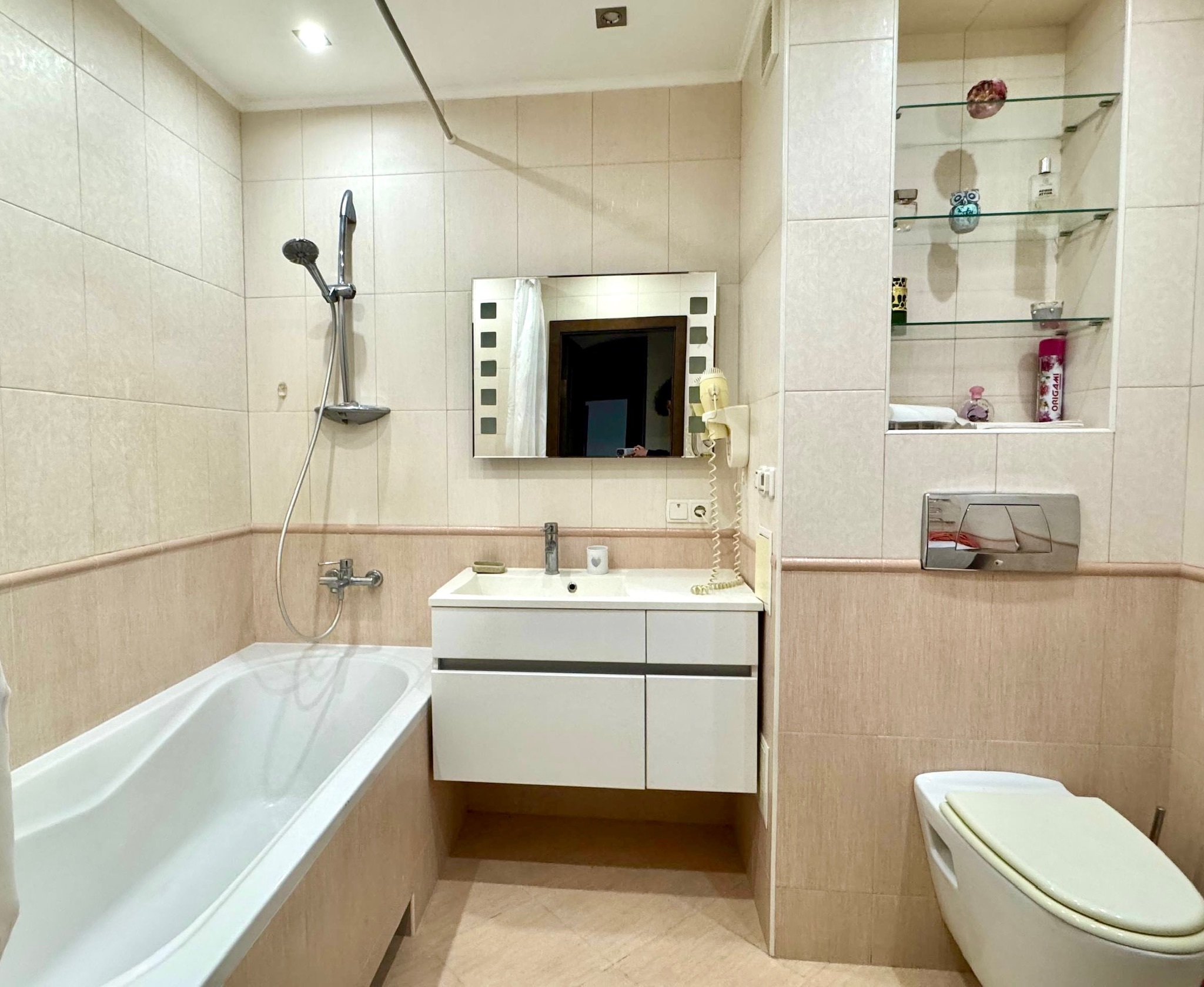 Продажа 2-комнатной квартиры 56 м², Алма-Атинская ул., 39Д