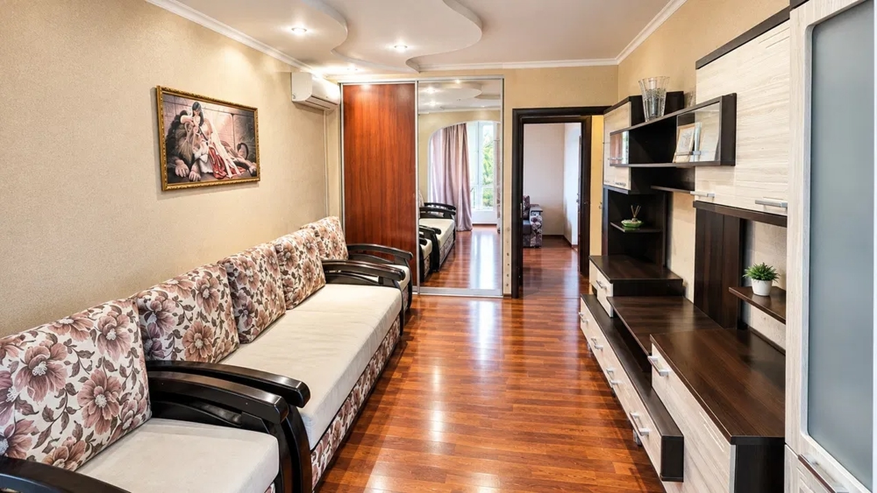 Продажа 3-комнатной квартиры 55 м², Слобожанский просп., 65