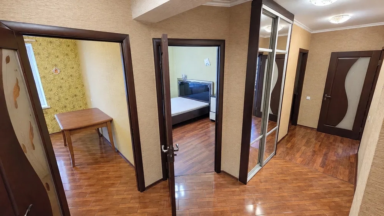 Продажа 3-комнатной квартиры 55 м², Слобожанский просп., 65