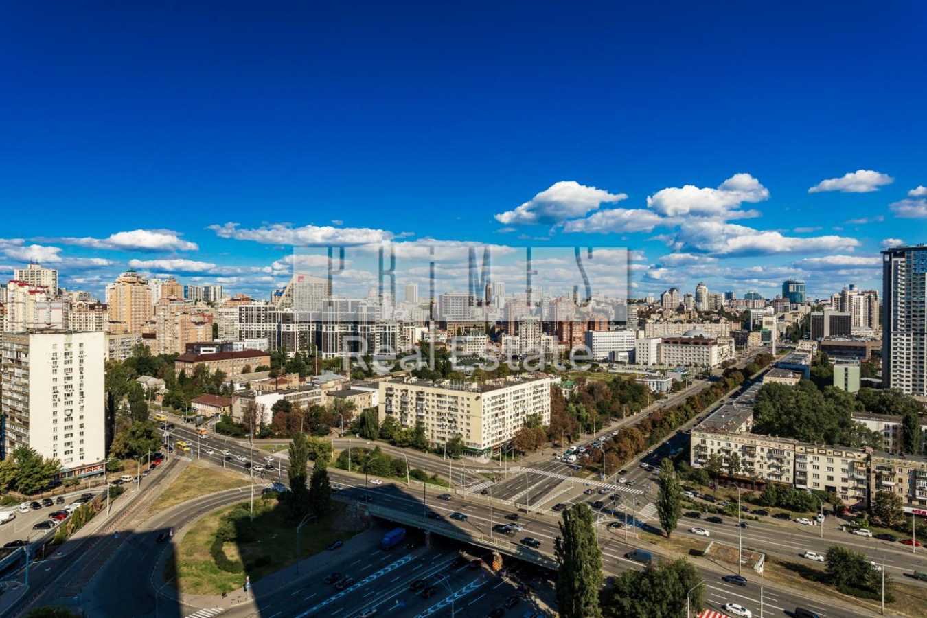 Продажа 3-комнатной квартиры 82 м², Берестейский, 11