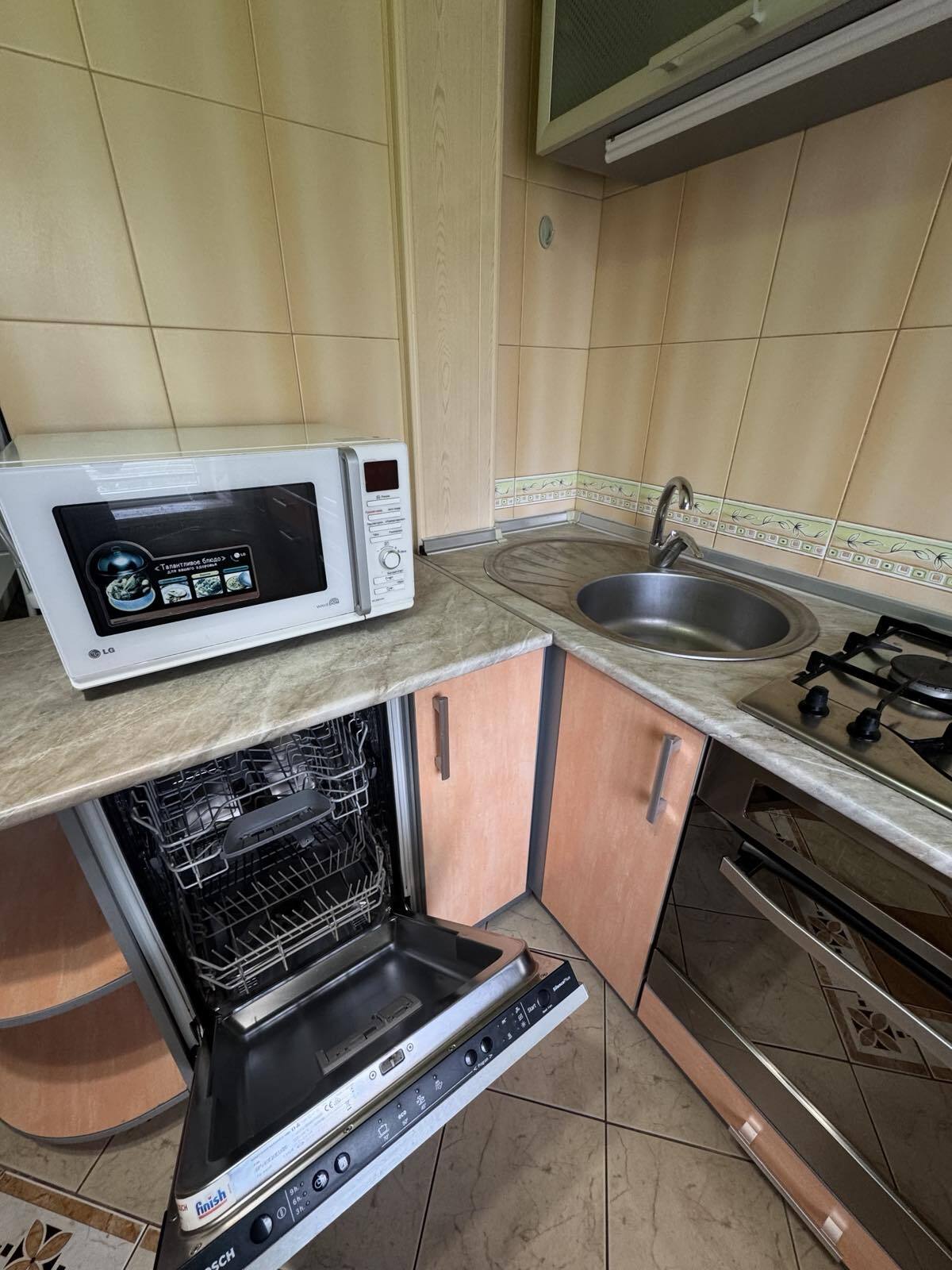 Продажа 2-комнатной квартиры 50 м², Школьная ул.