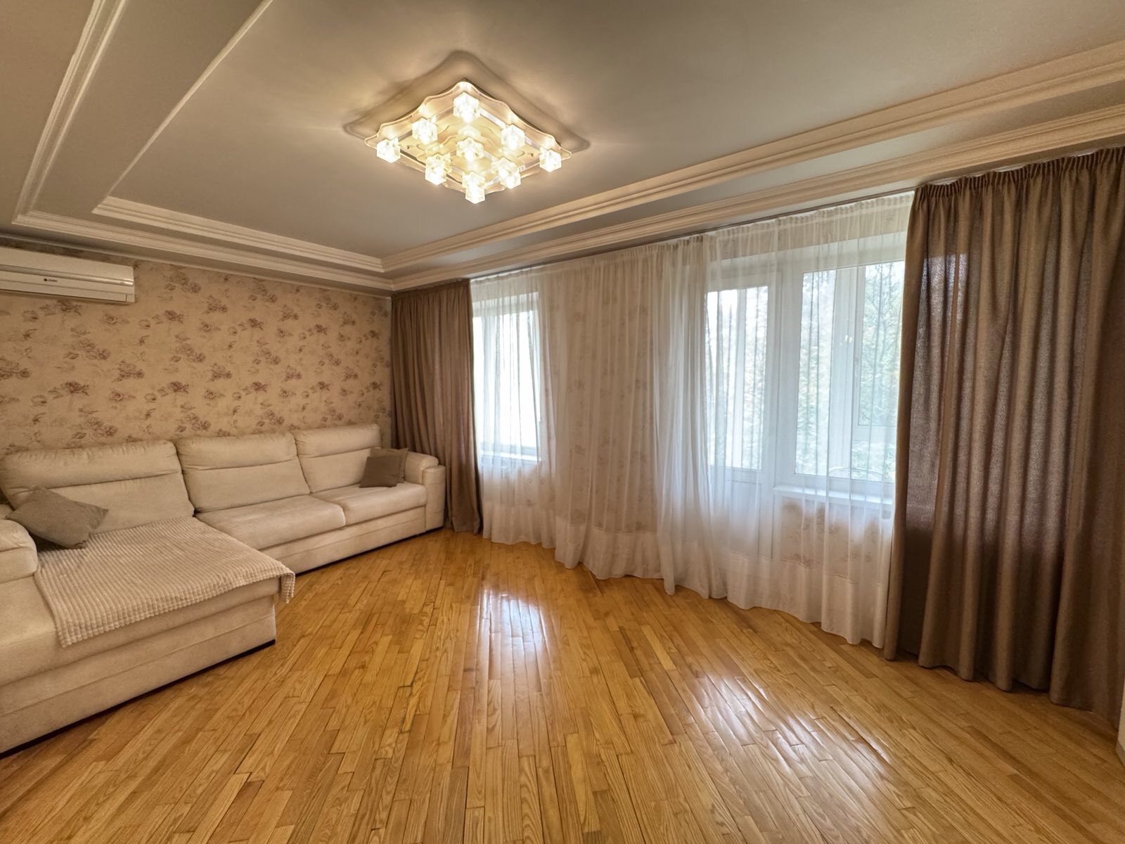 Продажа 2-комнатной квартиры 50 м², Школьная ул.