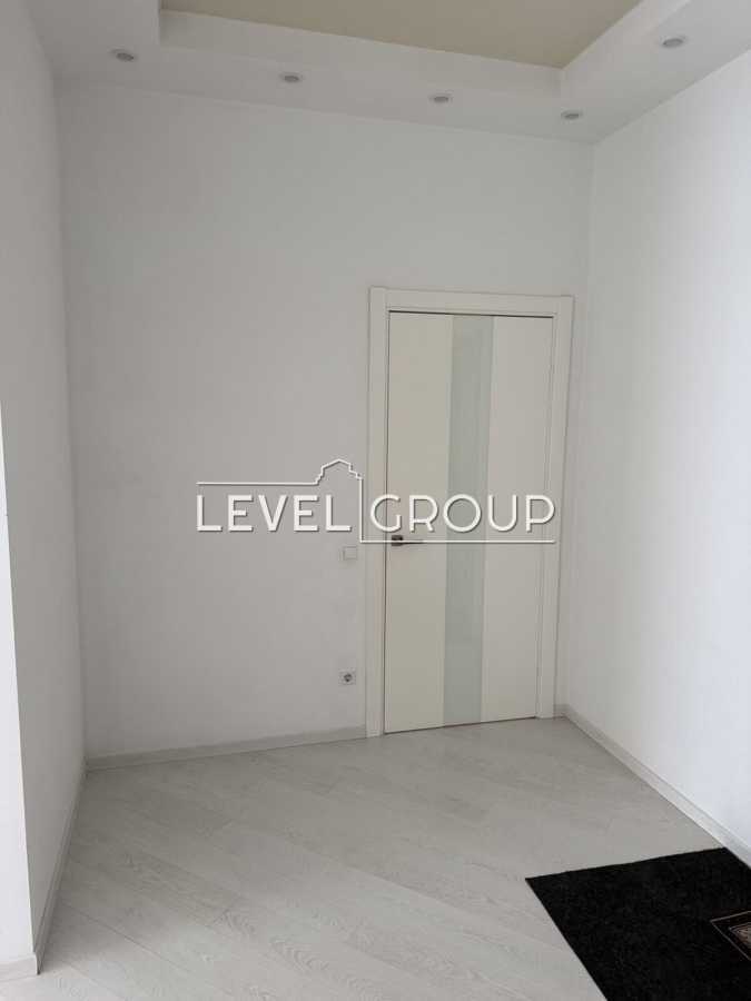Продажа 2-комнатной квартиры 85 м², Днепровская наб., 14