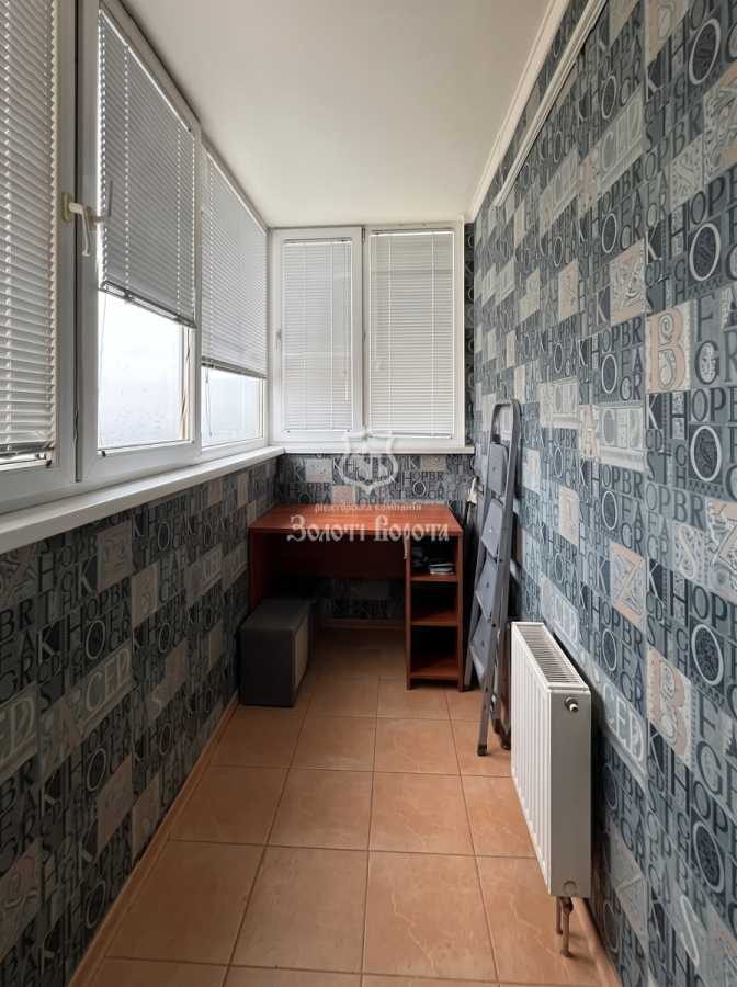 Продаж 3-кімнатної квартири 83.7 м², Сім'ї Кульженків вул., 35