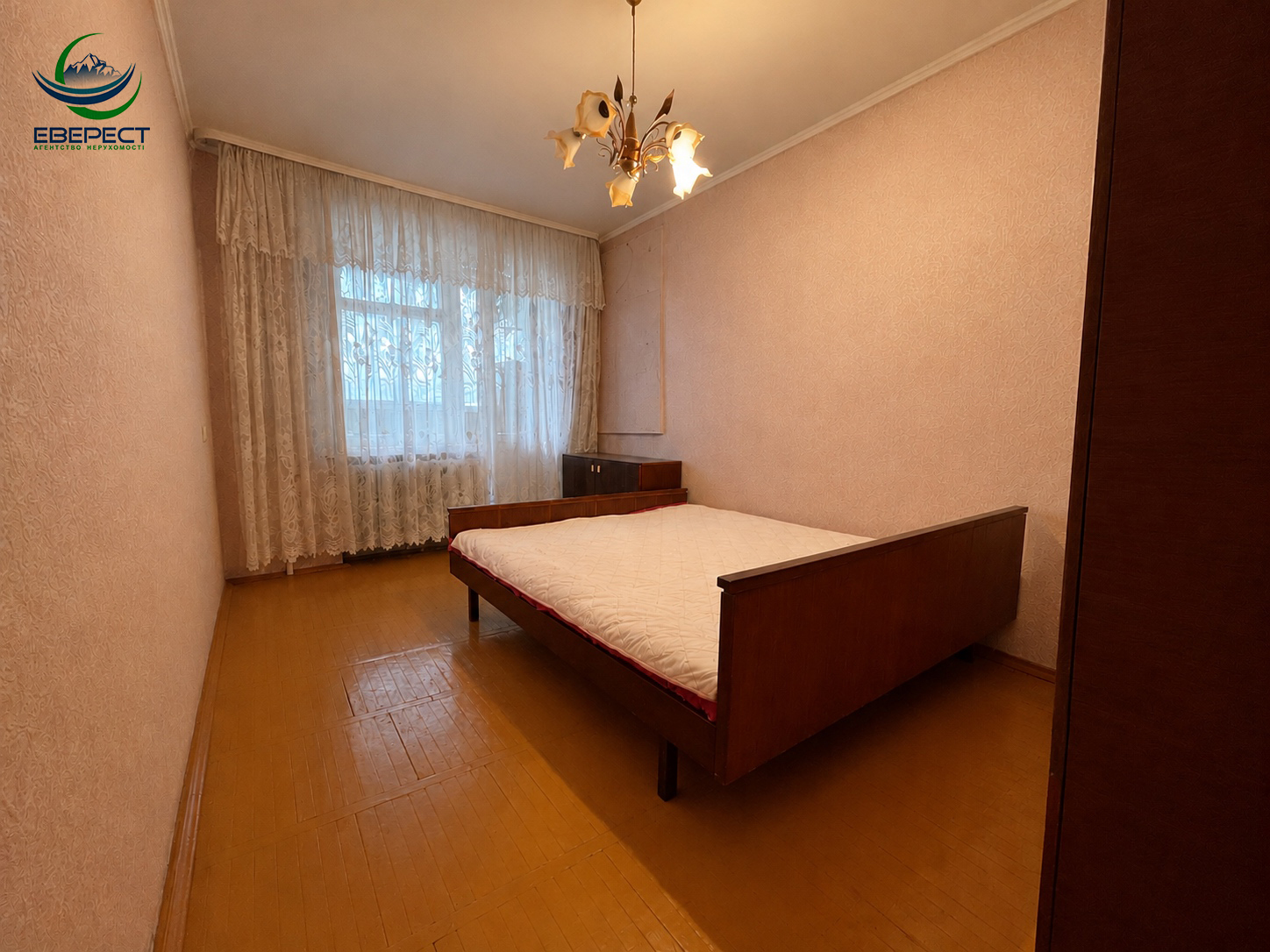 Продажа 3-комнатной квартиры 68 м², Кравчука ул., 10