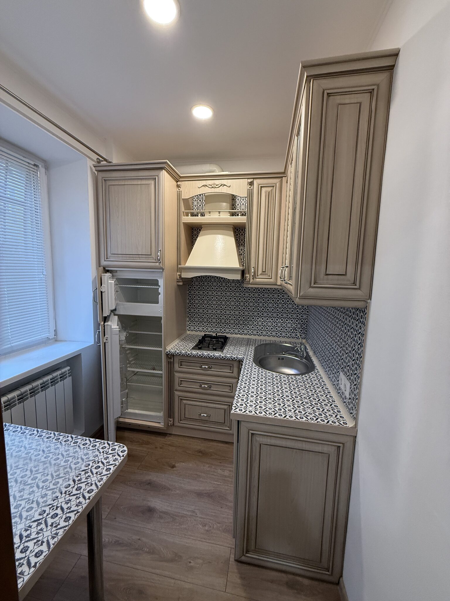 Продажа 2-комнатной квартиры 42.1 м², Резницкая ул., 6