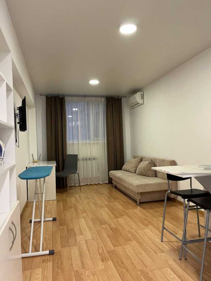 Оренда 1-кімнатної квартири 23 м², Машинобудівна вул., 41